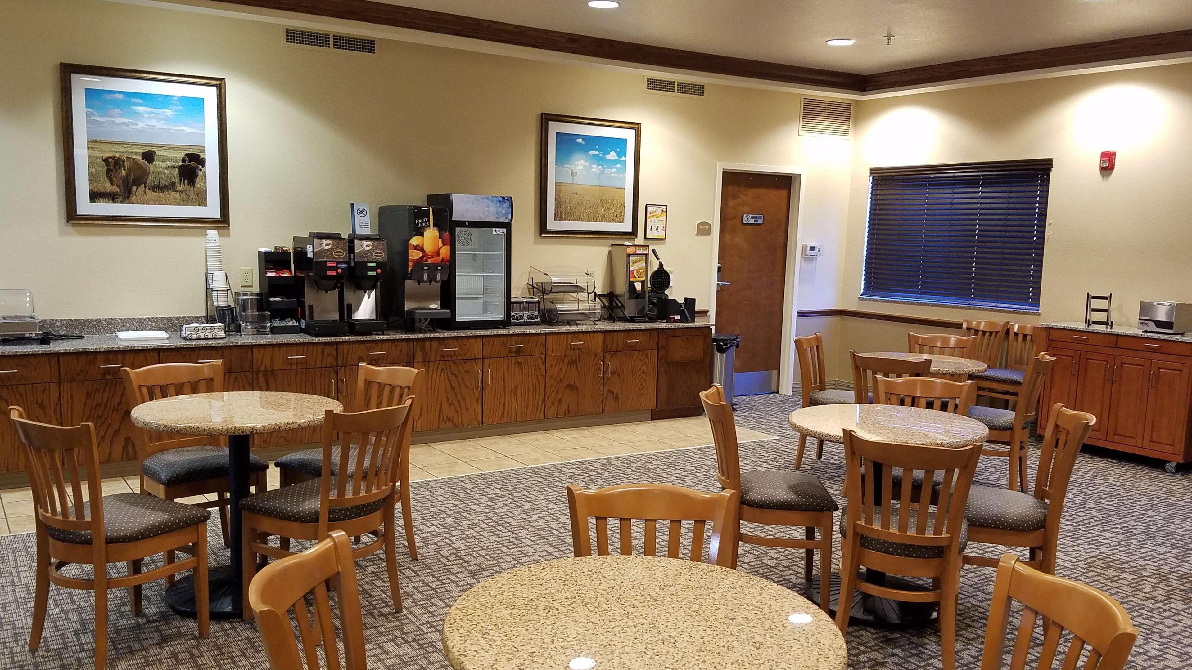 Best Western El-Quartelejo Inn & Suites Scott City Экстерьер фото